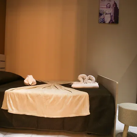 Primo ゲストハウス 2*