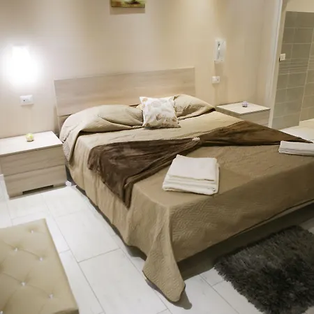 Primo ゲストハウス カターニア