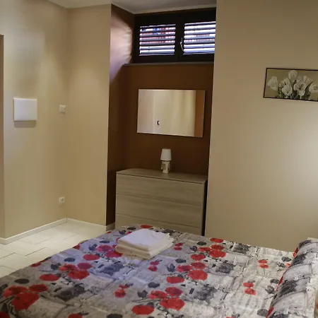 Primo ゲストハウス 2*